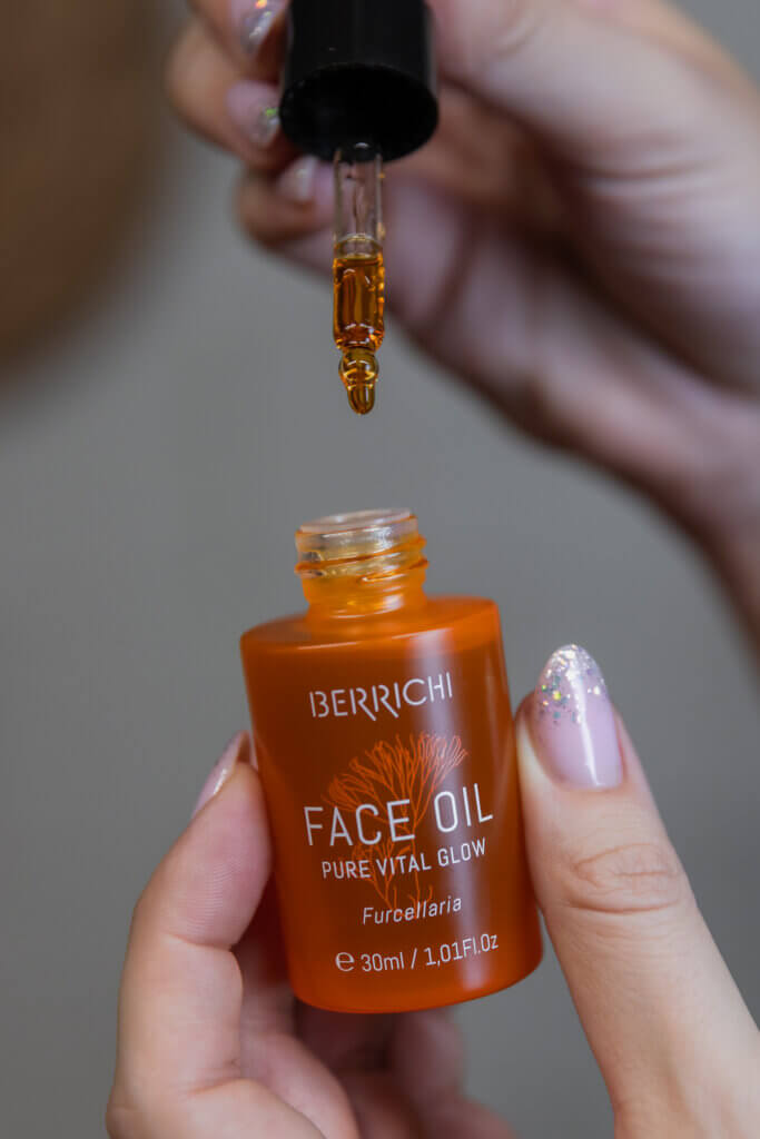 Rosaatsea näohooldus – kuidas toetada punetavat ja tundlikku nahka õrnalt, teadlikult ja järjepidevalt? 3 Naooli Face Oil 10 1